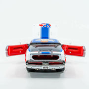 VP Racing 1970 Dodge Challenger Diecast— R/T HEMI 1:24 Scale